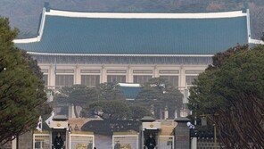 野 “청와대, 출마용 회전문” 與 “전문성 선순환”…靑참모진 지선 출마 공방