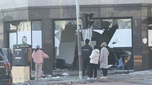 70대 운전자 스쿨존서 ‘과속 돌진’…10대 여아 중상