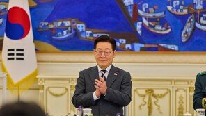 李대통령이 콕 집어 칭찬한 경찰관, 첫 특별보상 받는다