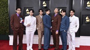 “뿌리로 돌아왔음을 암시”…외신, BTS ‘아리랑’ 해석에 관심