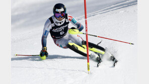 오스트리아서 3차례 눈사태로 스키 타던 8명 사망