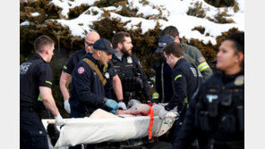 ICE 총격 사건 후폭풍…美국토장관 “법집행 방해하는 野주지사·폭력 시위대 탓”