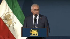 이란 마지막 왕세자 “한국처럼 될 수 있었는데…지금은 북한과 비슷”