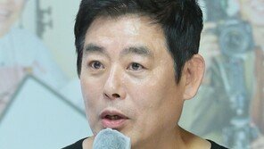 성동일, 도덕적 비난 감수…딸 살리려는 ‘절박 부성애’ (블러디 플라워)