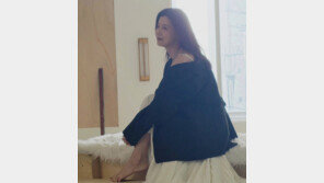 50세 유선, 14년 만에 드레스 입고 활짝 “여전히 설레”