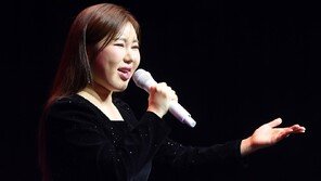 경찰, ‘소속사 미등록’ 송가인 무혐의…기획사 대표·법인 송치