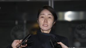 강선우, 21시간 조사 마치고 귀가 “성실하게 조사 임해”