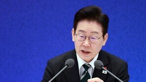李대통령 “美 반도체 100% 관세, 크게 우려하지 않아”