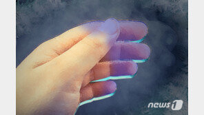 겨울철 손발 하얗게·푸르게 변했다 붉어지는 증상…왜 생길까