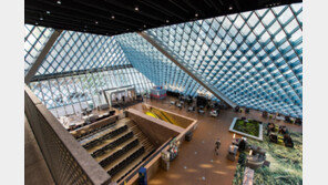 왕의 서고, 지식인의 살롱, 도시의 거실… 시대마다 진화하는 도서관[김대균의 건축의 미래]