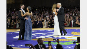 밴스 美 부통령 부부, 넷째 임신 발표…“현직 부통령 배우자 최초”