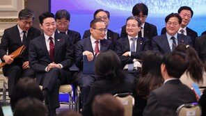 “원전문제 너무 정치화… 필요한지, 국민뜻 어떤지 열어놓고 판단”