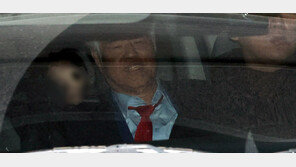 경찰, ‘서부지법 난동 배후’ 혐의 전광훈 구속 송치 