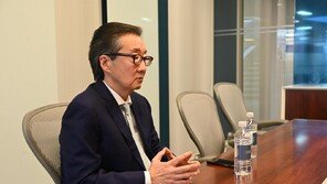 美학자 “트럼프 그린란드 관세는 中 같은 경제적 강압”