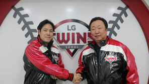 LG서 ‘제2의 전성기’ 꽃피운 41세 김진성, 구단 최초 비FA 다년계약