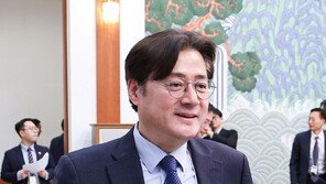 [속보]홍익표 “李대통령, 장동혁 대표 병문안 지시…쾌유 기원”