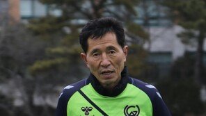 “12세에 월계축구회 만들어 53년째 주말마다 공 찹니다” [양종구의 100세 시대 건강법]