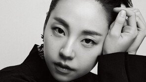 안소희 고혹적 분위기…여전한 미모