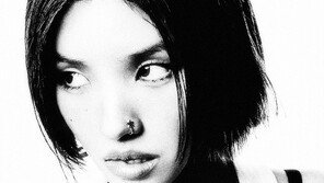 아이들, 과감한 클로즈업…극강 대비 ‘Mono’ 콘셉트 사진