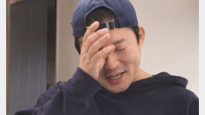 ‘나혼산’ 김대호, 가족들에 명품 선물→진심 전하며 ‘눈물’