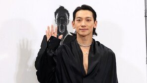 비, 청각장애 팬에 “왜 춤 안 추나” 지적했다가 “배려 없었다” 사과