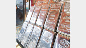 金 5000달러 눈앞, 銀 100달러 돌파… 동반 최고치 행진