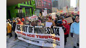 트럼프, ‘이민자 단속 강경파’ 톰 호먼 미네소타 파견…갈등 최고조 전망