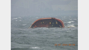 필리핀 남부에서 350명 탄 여객선 침몰… 215명 구조돼