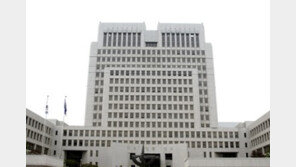 ‘기무사 댓글 공작’ MB정부 비서관들 징역형 집유 확정