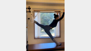 ‘49세’ 진재영, 수준급 필라테스 실력…탄탄 몸매 ‘눈길’