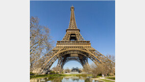 마리 퀴리 등 여성 과학자 이름 에펠탑에 새겨진다