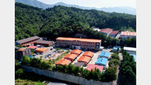 지속 가능 경영으로 100년 향하는 소재 기업