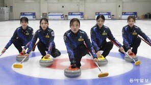 12년만에 다시 올림픽 무대 선 ‘컬링 스킵’, “버티고 버텨 여기까지 와… 첫 金 따겠다”