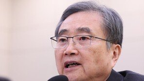 조현 “트럼프의 ‘관세 인상’ 발표, 쿠팡 사건과 관계없다”