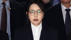 “즉시 항소” vs “용두사미 특검”…‘김건희 항소’ 두고 장외 신경전