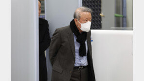 홍원식 남양유업 前회장 ‘200억대 횡령·배임’ 징역 3년 선고