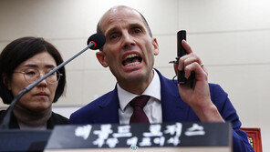 ‘허위·축소 셀프조사’ 논란 로저스 쿠팡대표, 내일 경찰 출석 