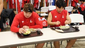 추신수 보좌역, 올해도 SSG 스프링캠프에 특식 쐈다…3년 연속 지원
