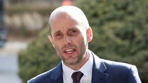 쿠팡 로저스 “정부와 협조해서 한 것…성실히 조사 받겠다”