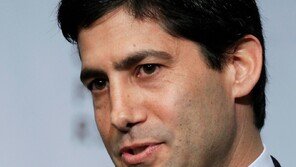 ‘매파적 비둘기’ 연준 의장에…환율 영향은