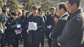 이해찬 전 총리, 부모 곁 세종서 영면…1000여명 마지막 길 배웅