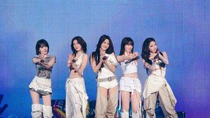 르세라핌, 우리에게 묻네…당신의 상처는 진주가 돼가고 있나요?