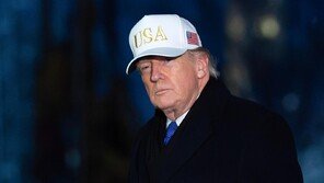 3선 도전 불가능한데…트럼프, 정치자금 5400억 원 모았다