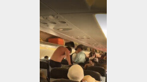 “비행기서 나체로 난동”…러시아 男, 태국 입국 거부