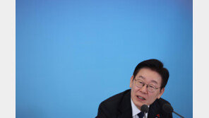 [속보]李 “내란 극복 대한민국, 부동산 투기 하나 못 잡겠나”