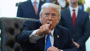 韓관세 25% ‘원복’ 예고 트럼프, 인도는 50→18% 인하