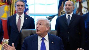 中에 데었던 트럼프, ‘금고’에 희토류 쟁여둔다… 17조원 투입