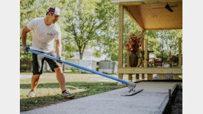 콘크리트 붓는 스노보더, 치과의사 컬링선수…N잡러 올림피언들