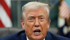 [글로벌 이슈/하정민]‘블루타이드’ 확산 방해하는 트럼프