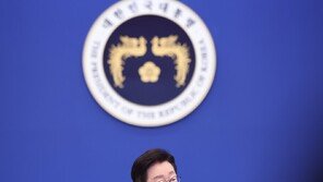 김상호·강유정도 집 내놨다…靑다주택 참모들 속속 매도 동참